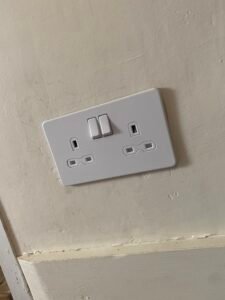 Replacement socket